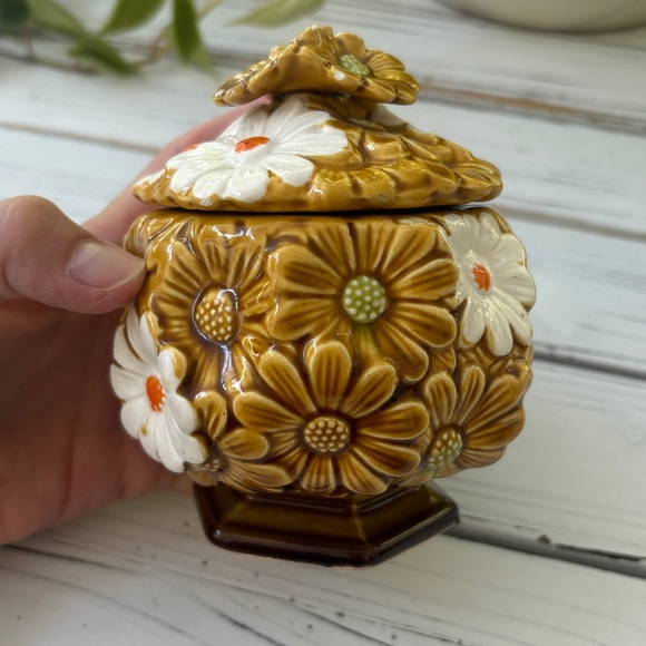 1970s Vintage Amber Daisy Bowl - Picture 3 of 13